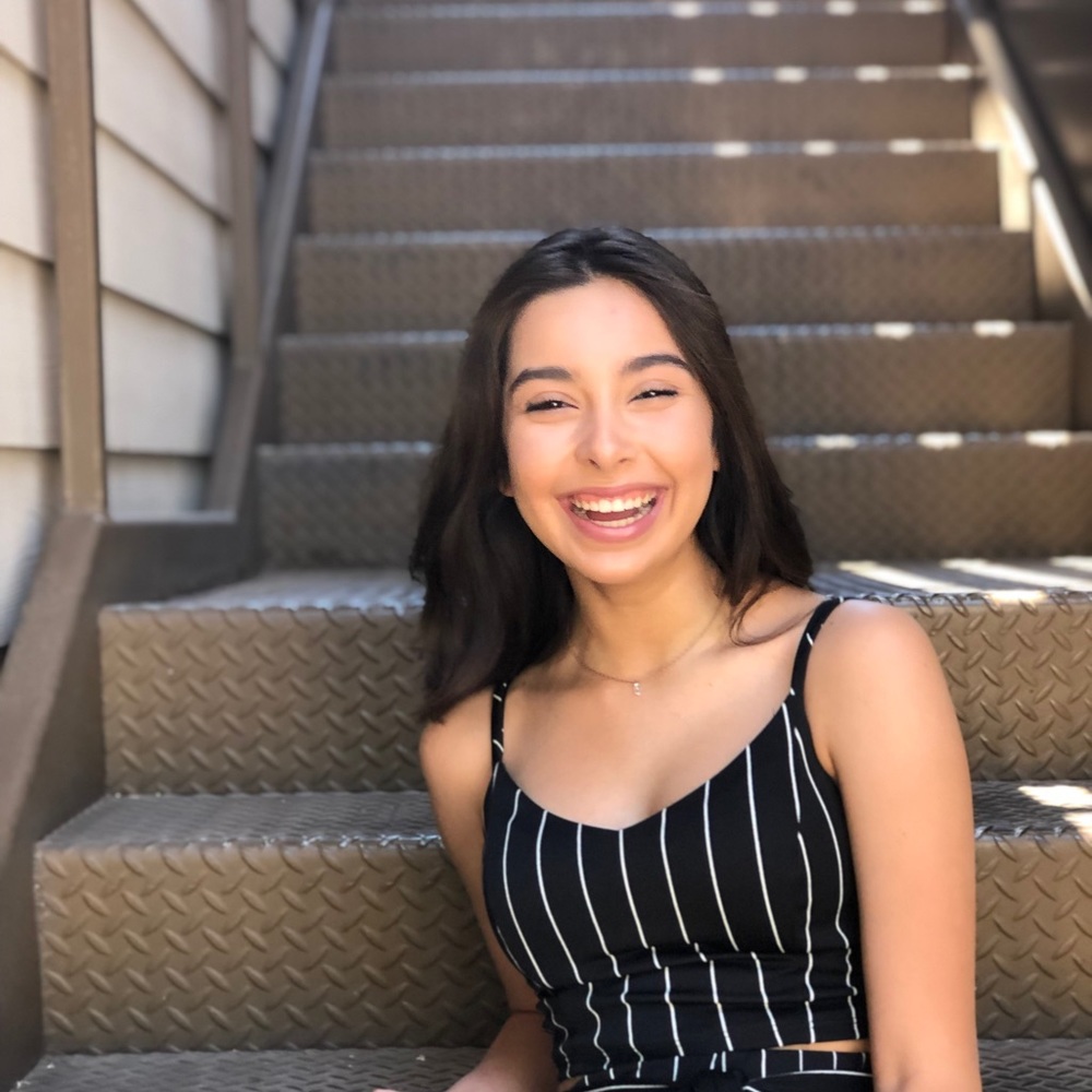 Meet your Posher, Ariana